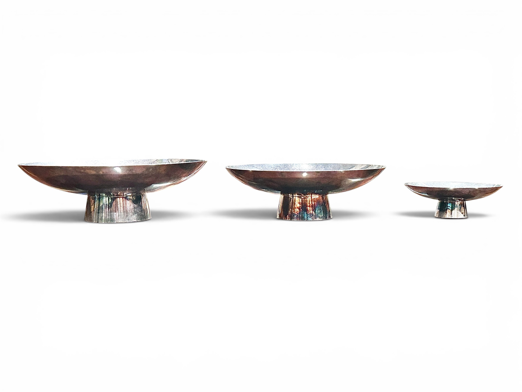 Juego de Tres Tazas Japonesas de Plata Graduadas por Mitsubishi Mihara