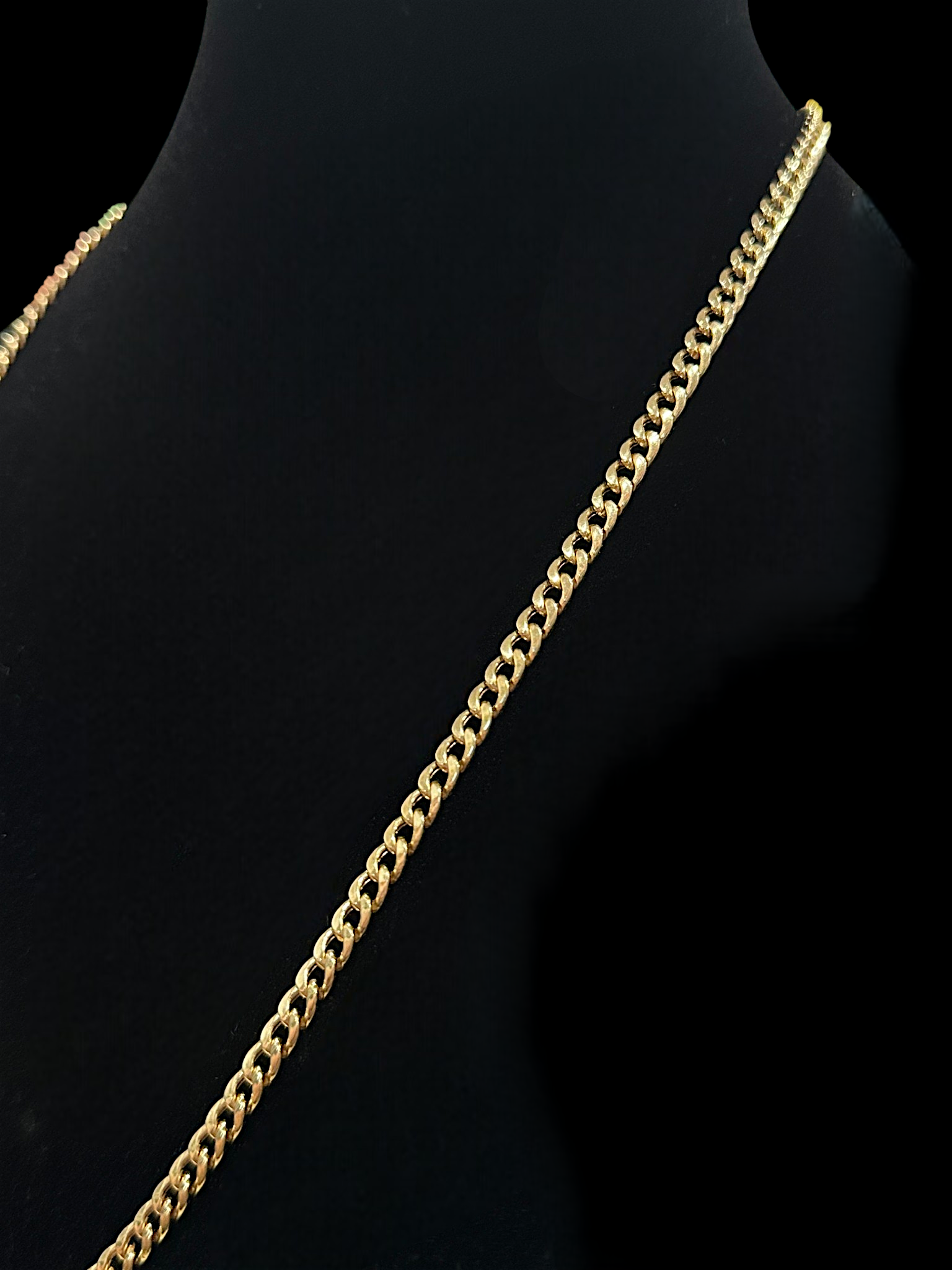 Collar de Cadena de Eslabón Cubano Hueco de 5mm de Oro de 10K 3