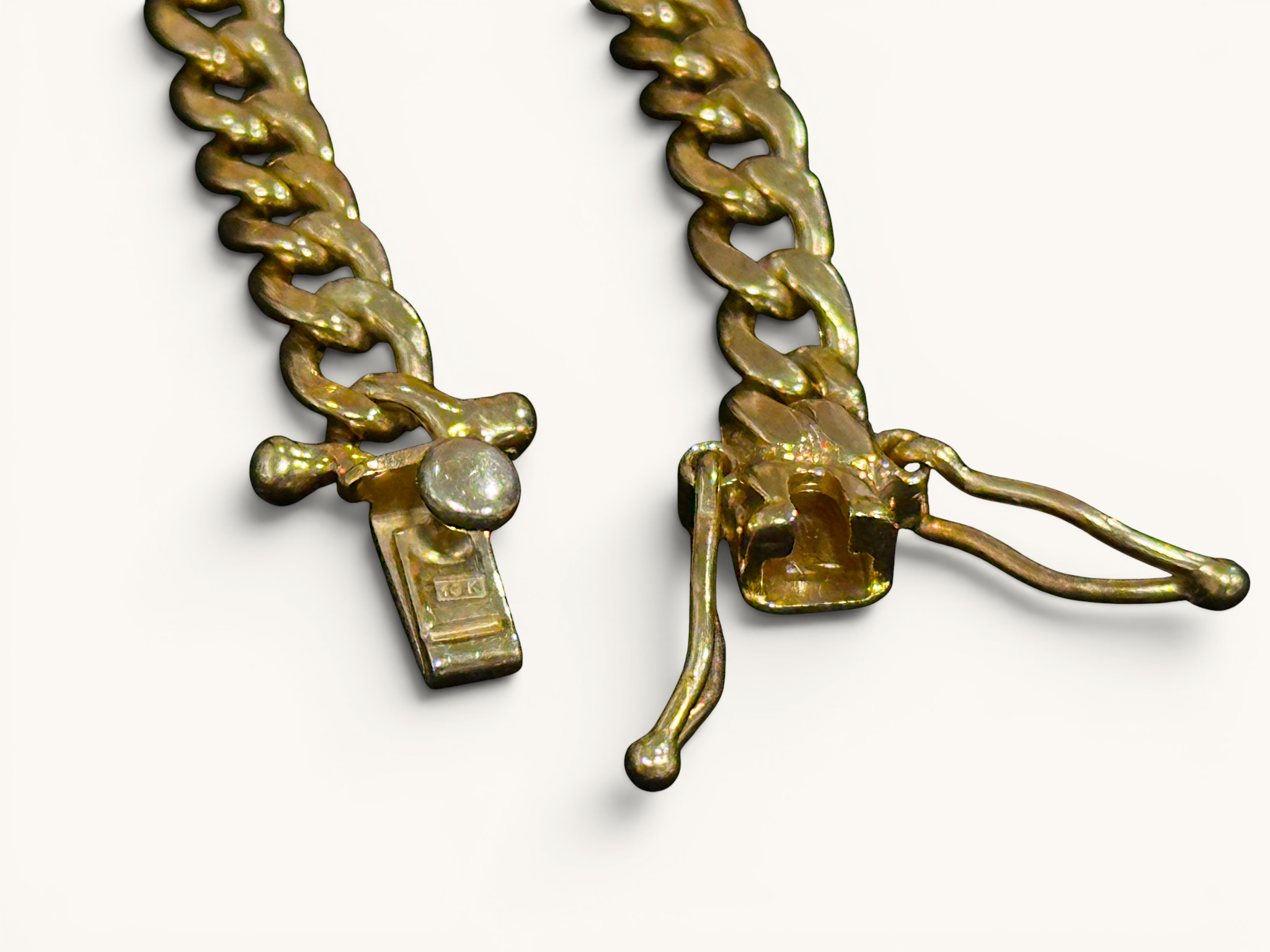 Collar de Cadena de Eslabón Cubano Hueco de 5mm de Oro de 10K 8