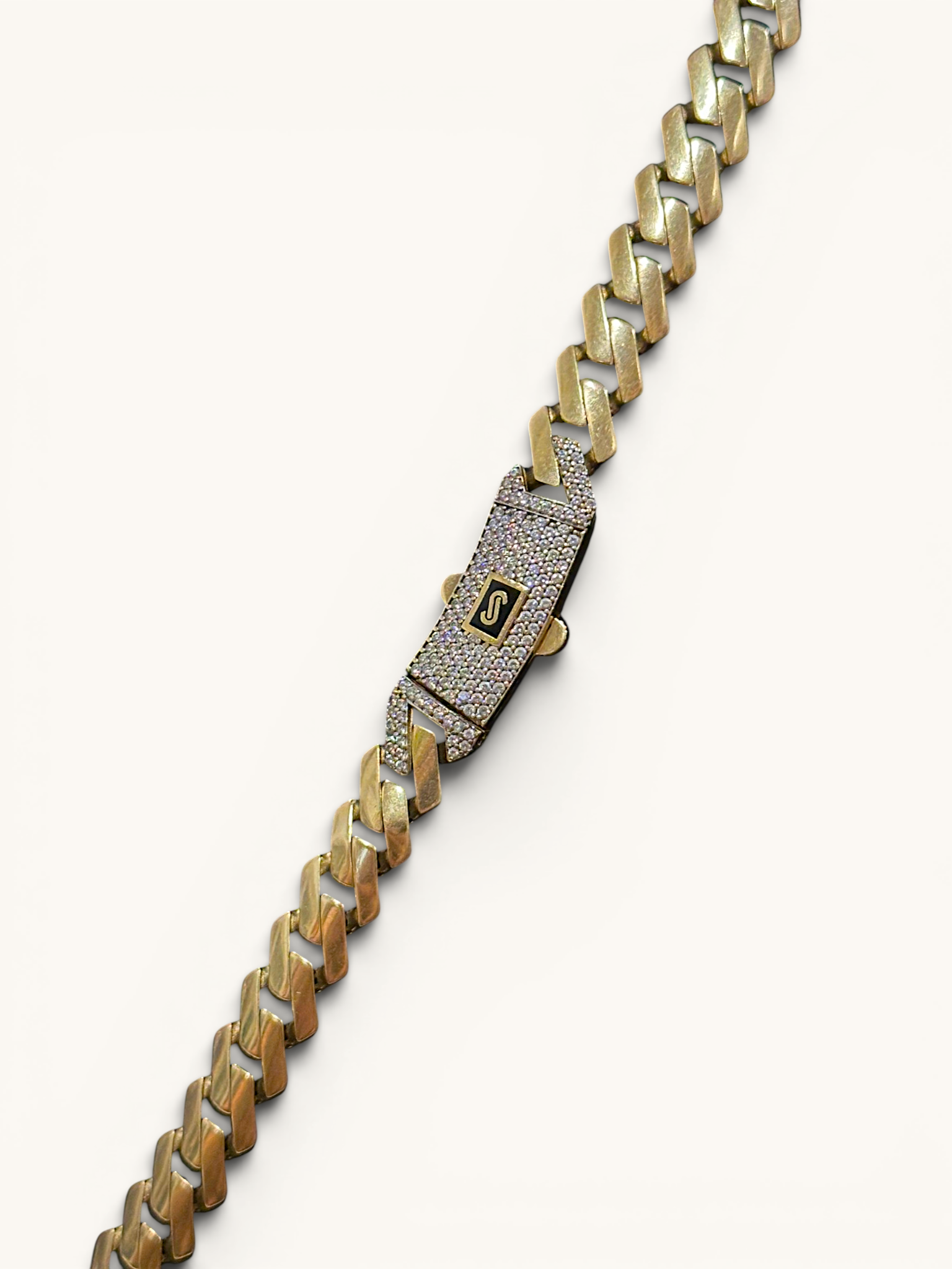 Collar de Eslabón Cubano con Acentos de Diamante de Oro de 10K Monaco Chain Edge 5