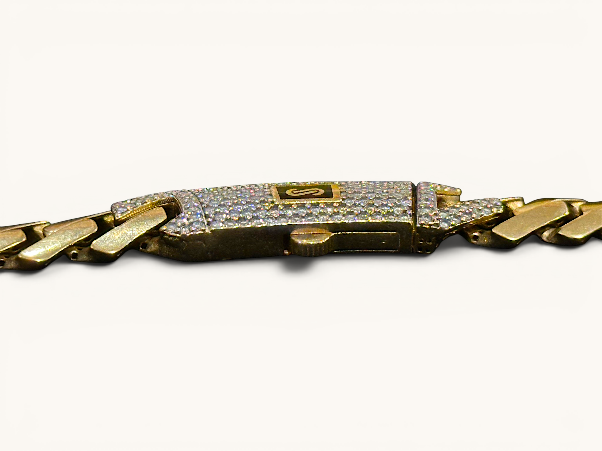 Collar de Eslabón Cubano con Acentos de Diamante de Oro de 10K Monaco Chain Edge 8